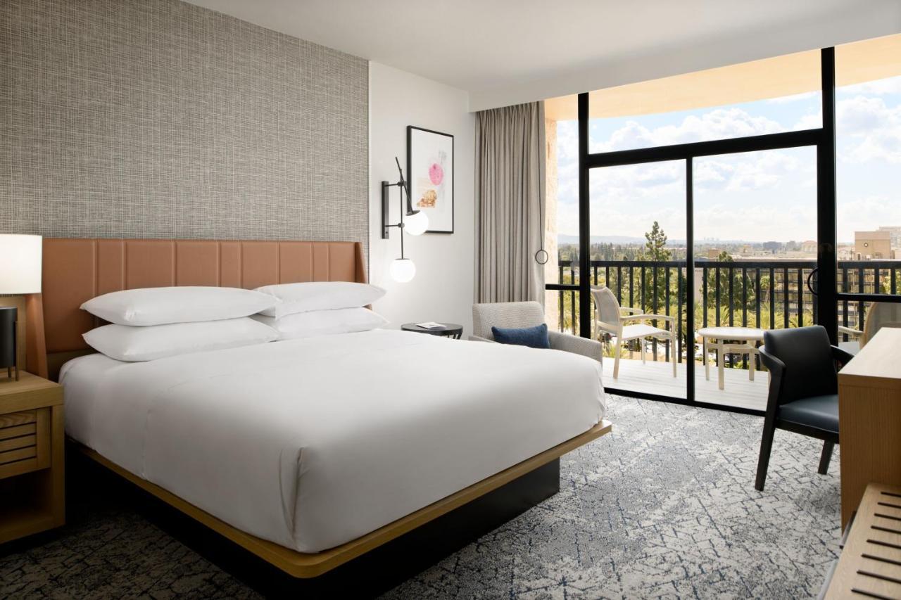Sheraton Park Hotel At The Anaheim Resort Экстерьер фото