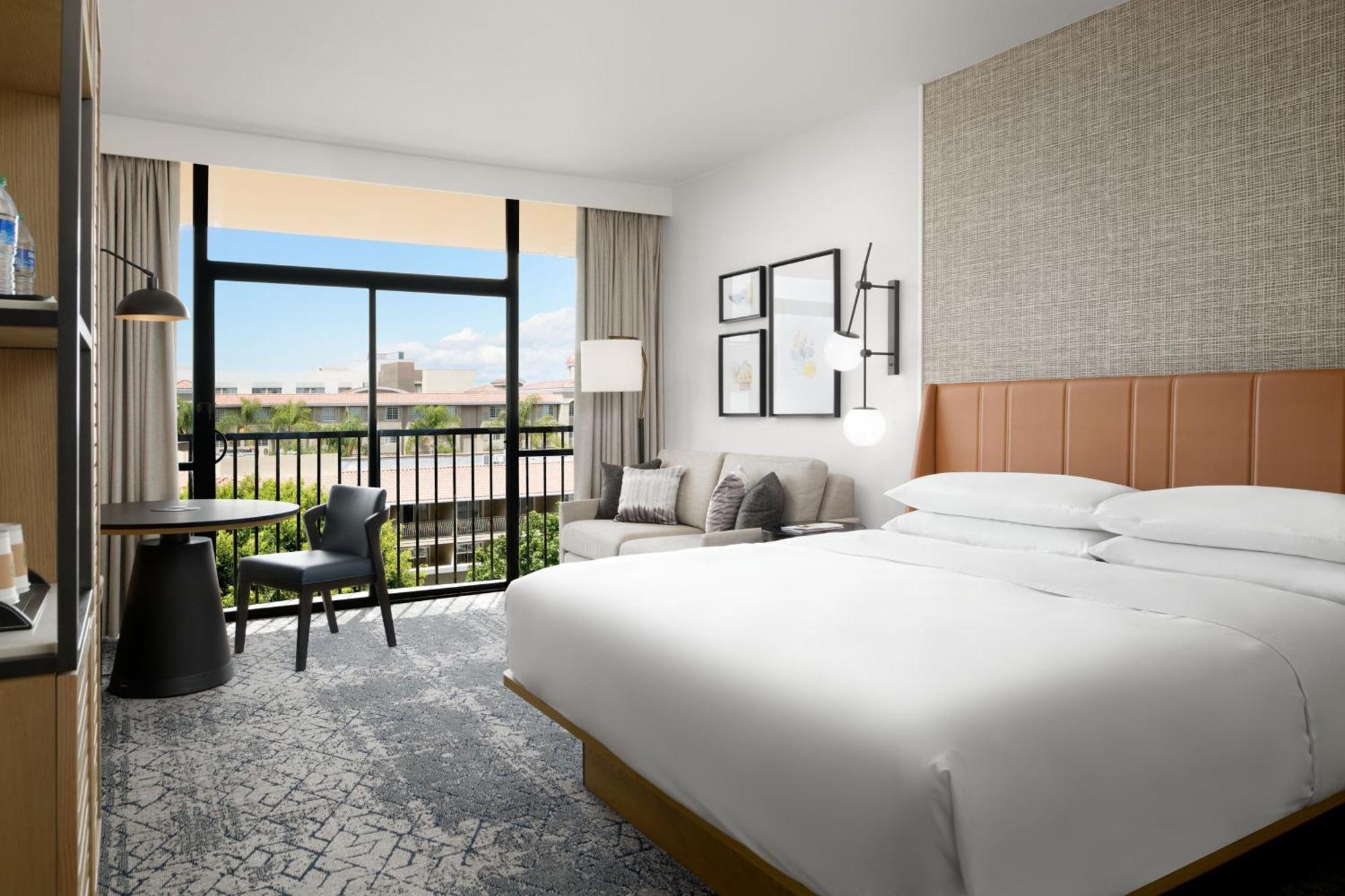 Sheraton Park Hotel At The Anaheim Resort Экстерьер фото