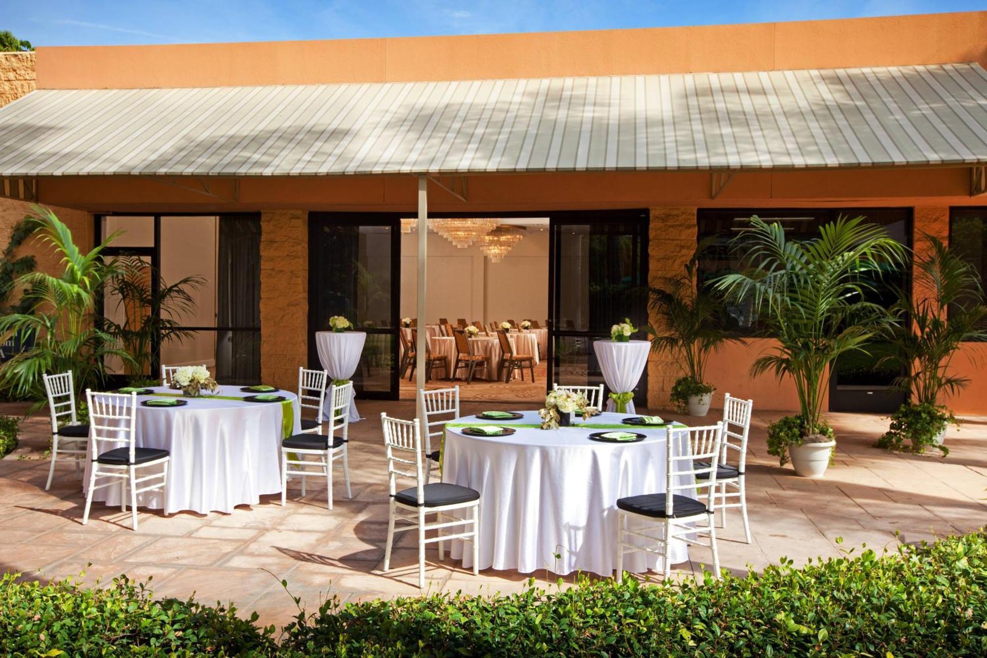 Sheraton Park Hotel At The Anaheim Resort Экстерьер фото