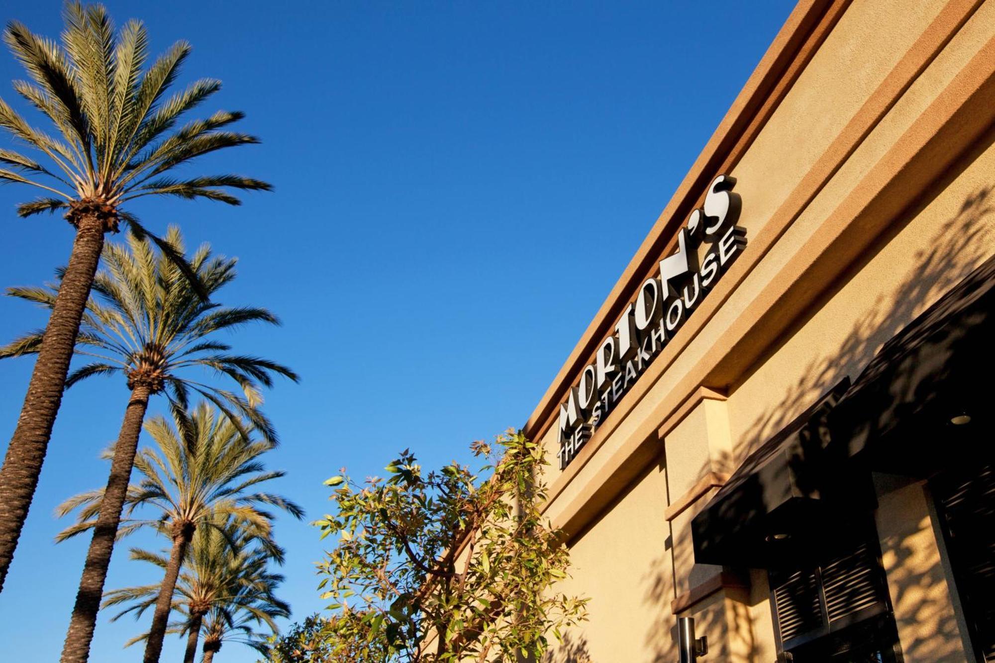 Sheraton Park Hotel At The Anaheim Resort Экстерьер фото